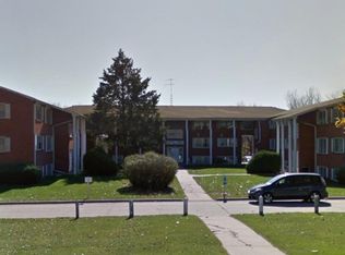 905 W Benton St #22, Iowa City, IA 52246