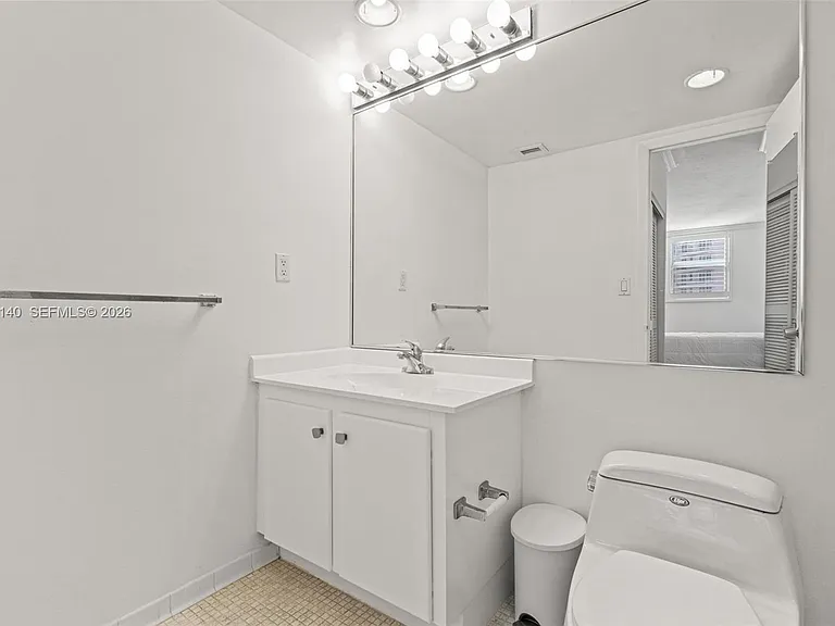 90 Edgewater Dr #1216 — Photo 27