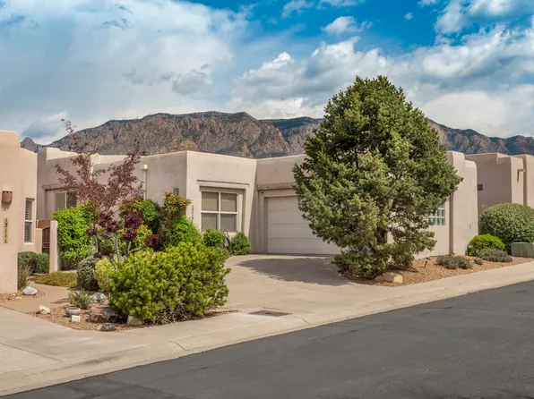 13113 Bluemist Ln NE, Albuquerque, NM 87111