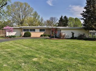2425 Saint Giles Rd, Saint Louis, MO 63122