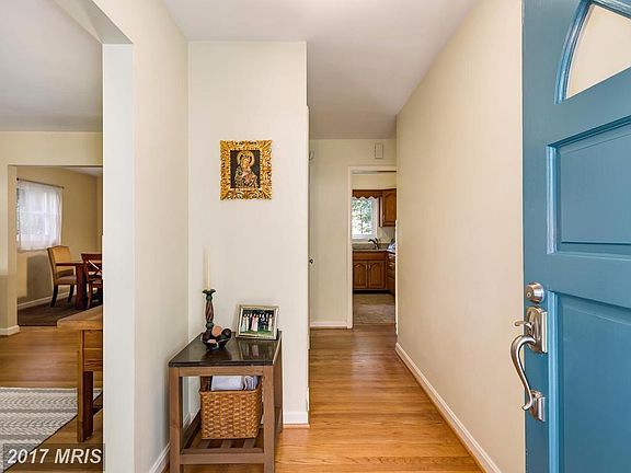 2nd image of 3207 Patrick Henry Dr