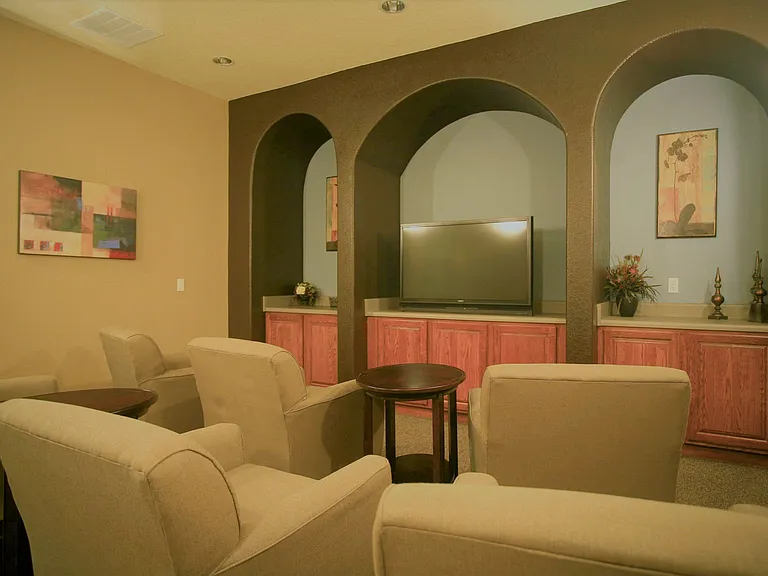 Summerlin Oaks Apartments — Photo 7