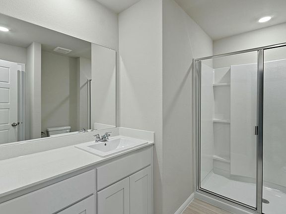 4th image of 3101 Strawberry Farm Ln