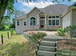 6220 146th Ave, Holland, MI 49423