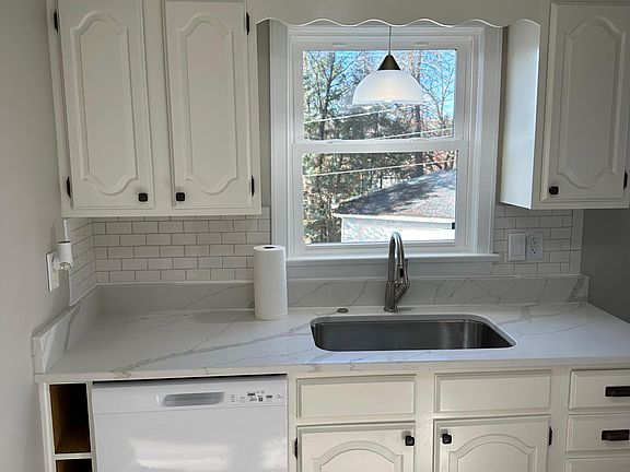 5th image of 481 Kiwanis Ave