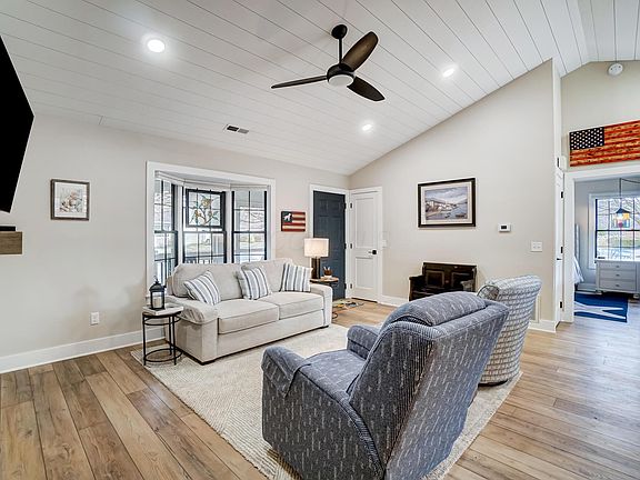 5th image of 345 Shannon Ln