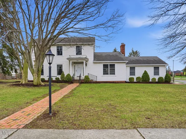 701 Red Fox Rd, Findlay, OH 45840