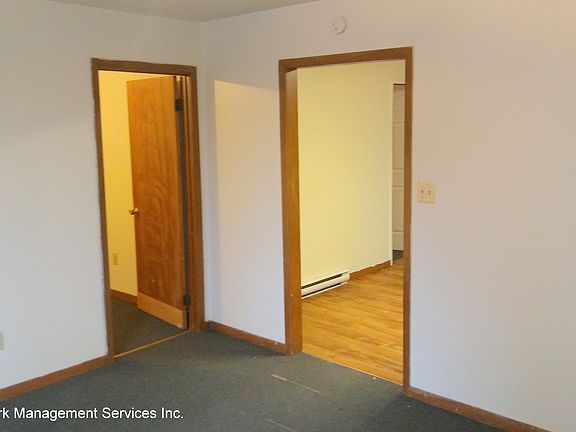 4th image of 114 S Rebecca Ave #1N