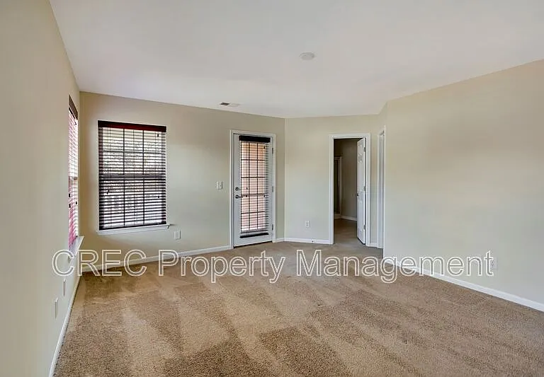 9161 Parlor Dr — Photo 9