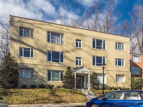 2nd image of 10400 Montrose Ave #10400