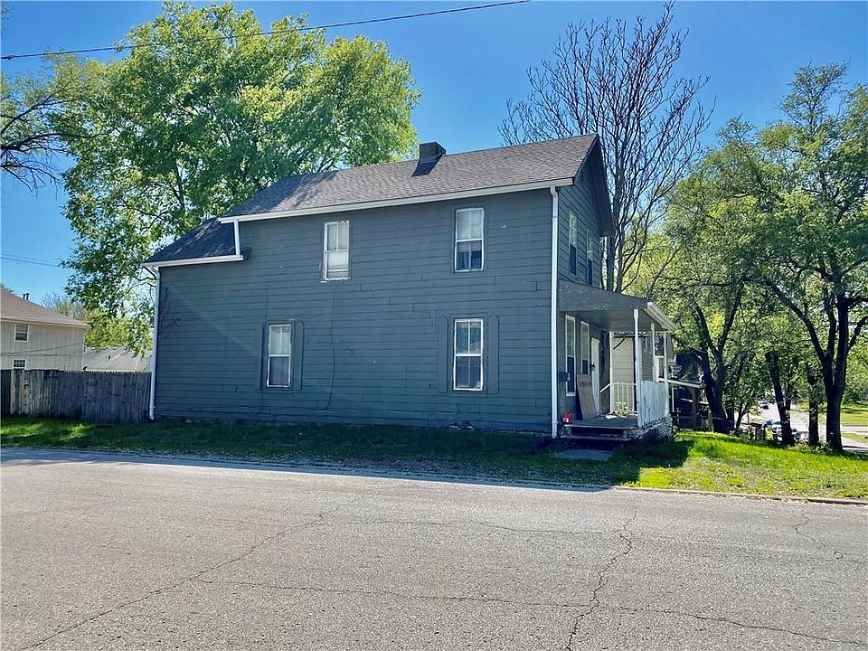 301 Pottawatomie St, Leavenworth, KS 66048 MLS 2438709 Zillow