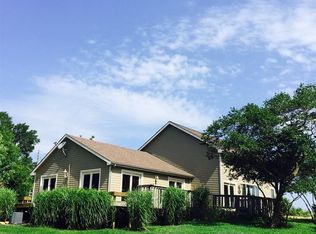 4235 Pawnee Rd, Perry, KS 66073