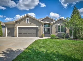 11413 W 152nd St, Overland Park, KS 66221