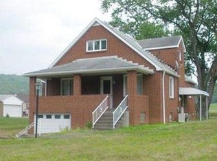 3032 River Rd, Vandergrift, PA 15690