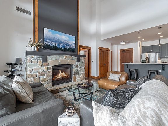 2nd image of 8001 Northstar Dr #403