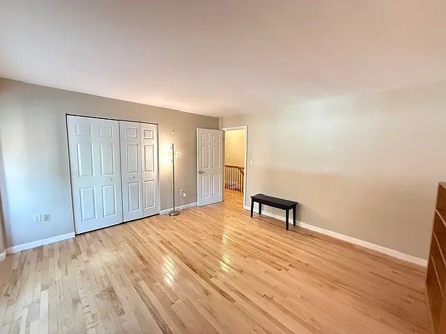 2 bed, 1.5 bath, 990 sqft, $2,800 — Photo 3