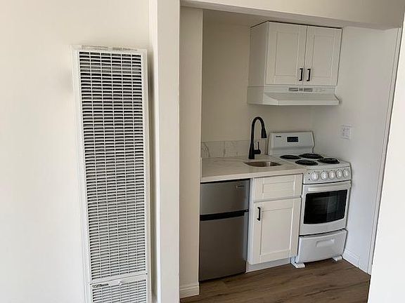 5th image of 8051 Calle De La Plata