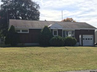 1108 Wavell Rd, Schenectady, NY 12303