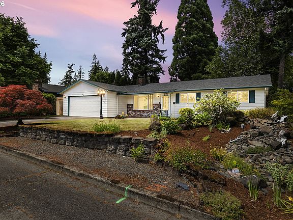 2nd image of 1040 NE 12th Pl