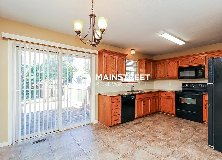 18508 E Blackhawk Trl — Photo 4