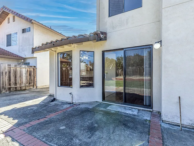 32725 Hilmar St — Photo 33