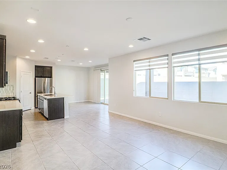 9220 Far Side Ave — Photo 13