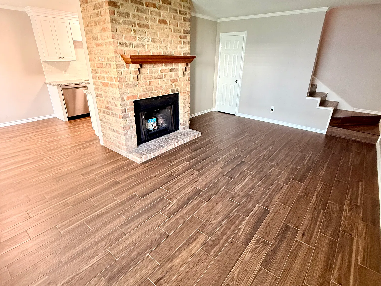 2 bed, 1.5 bath, 1124 sqft, $1,395 — Photo 3