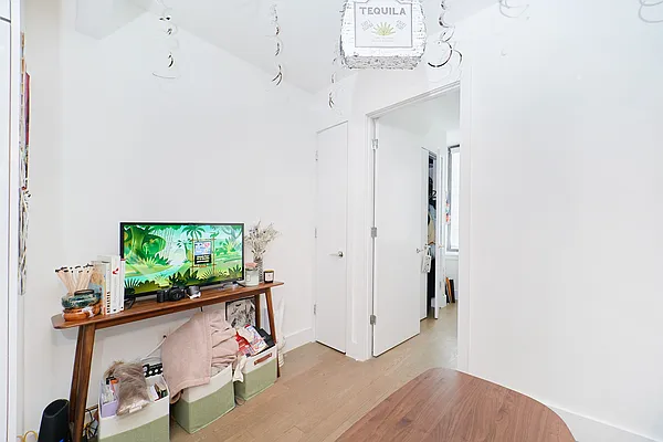 Rented by Living New York | media 3