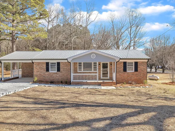 1702 State Highway 242 N, Benson, NC 27504