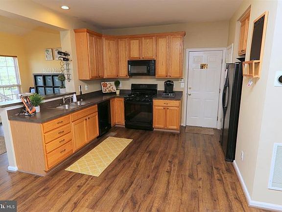 5th image of 10508 Wharfdale Pl