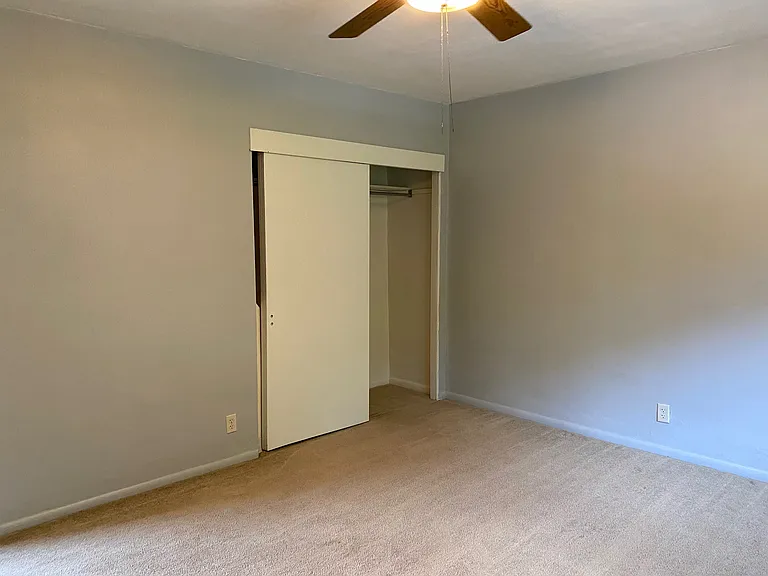 260 Edith St — Photo 18