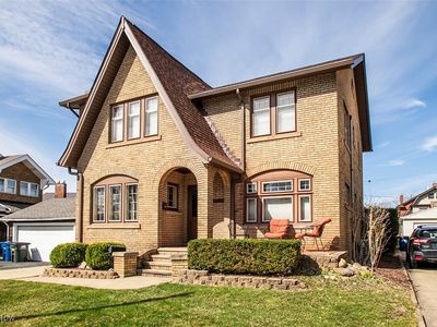 17704 Fries Ave, Lakewood, OH, 44107
