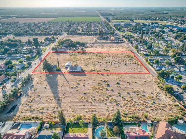 2426 Almond Ave, Sanger, CA 93657