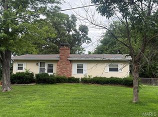 208 Lorene Dr, O'Fallon, MO 63366
