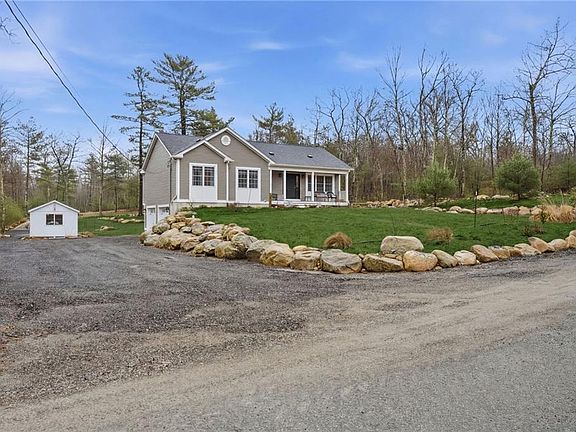 5th image of 380 Ledge Rd
