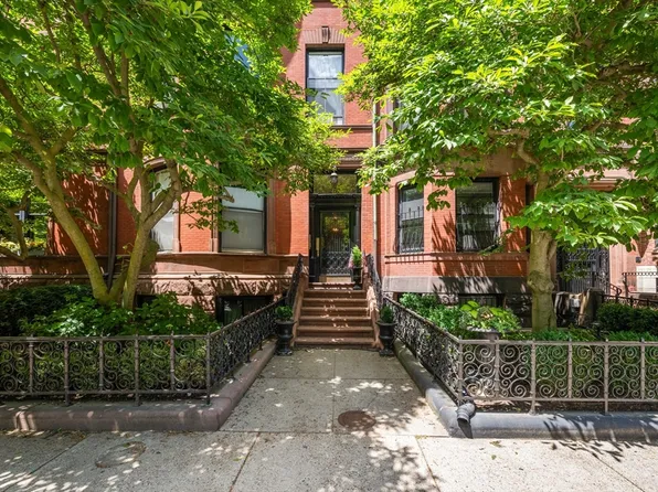 207 Commonwealth Ave APT 3, Boston, MA 02116