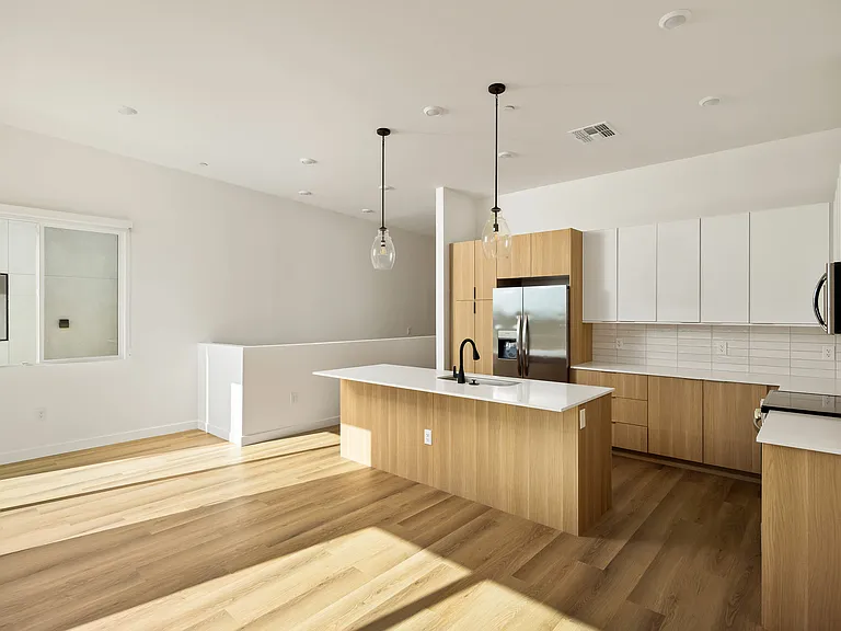 Sonoran Row Townhomes — Photo 6