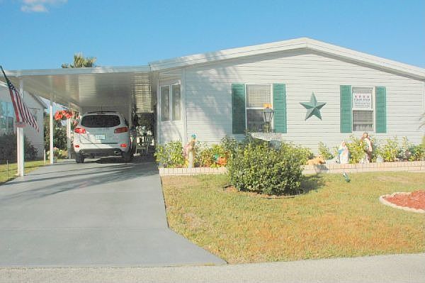 Home for Sale in Leesburg, FL $32,900
