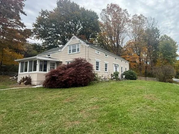 1290 Lakes Rd, Monroe, NY 10950