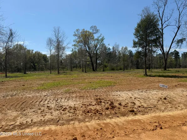 12 Oakley Ln, Lucedale, MS 39452