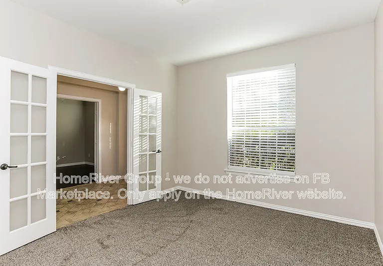 705 Champlain Ct — Photo 11