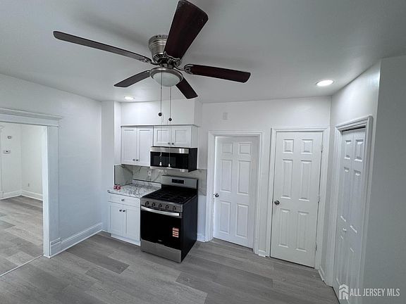 5th image of 164 Lynd St Floor 2