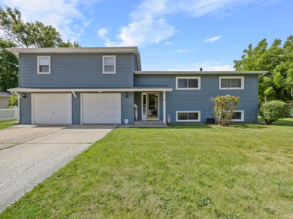 4 Saugatuck Rd, Montgomery, IL 60538