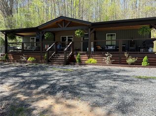 71 Ledford Ridge Lane, Bakersville, NC 28705
