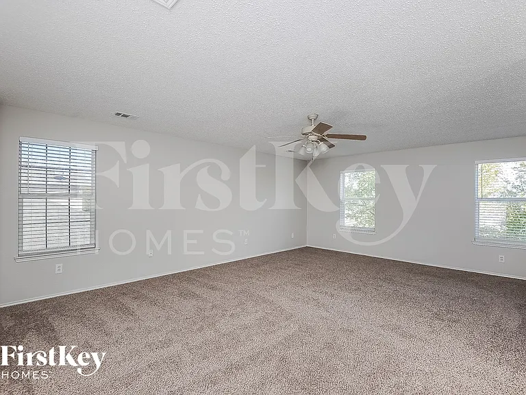 13413 Lost Spurs Rd — Photo 10