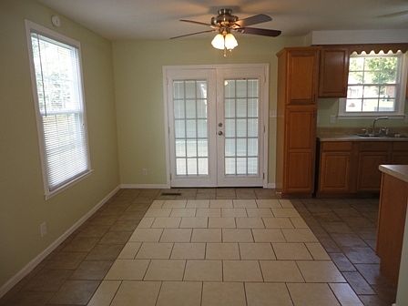 3rd image of 685 Debbie Dr