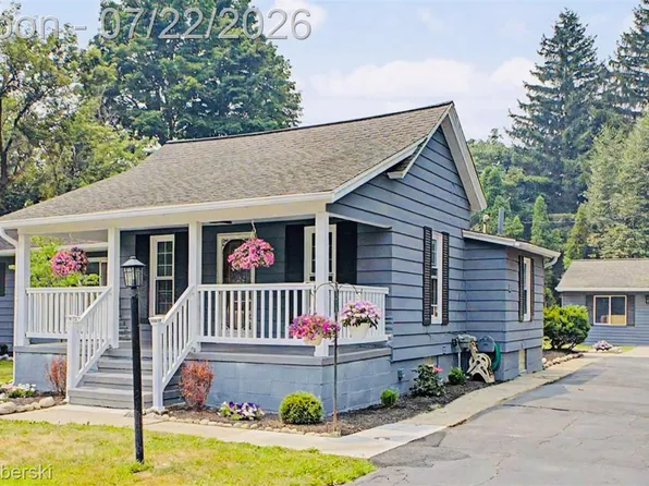17875 Beck Rd, Northville, MI 48168