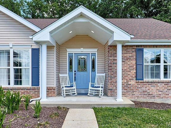 3rd image of 16873 Enderbush Ln