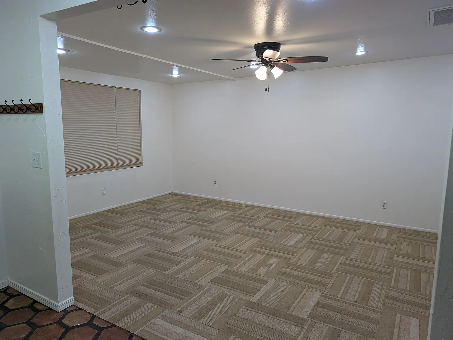4 bed, 1449 sqft, $1,700 — Photo 3