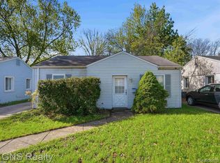 2717 Normandy Rd, Royal Oak, MI 48073